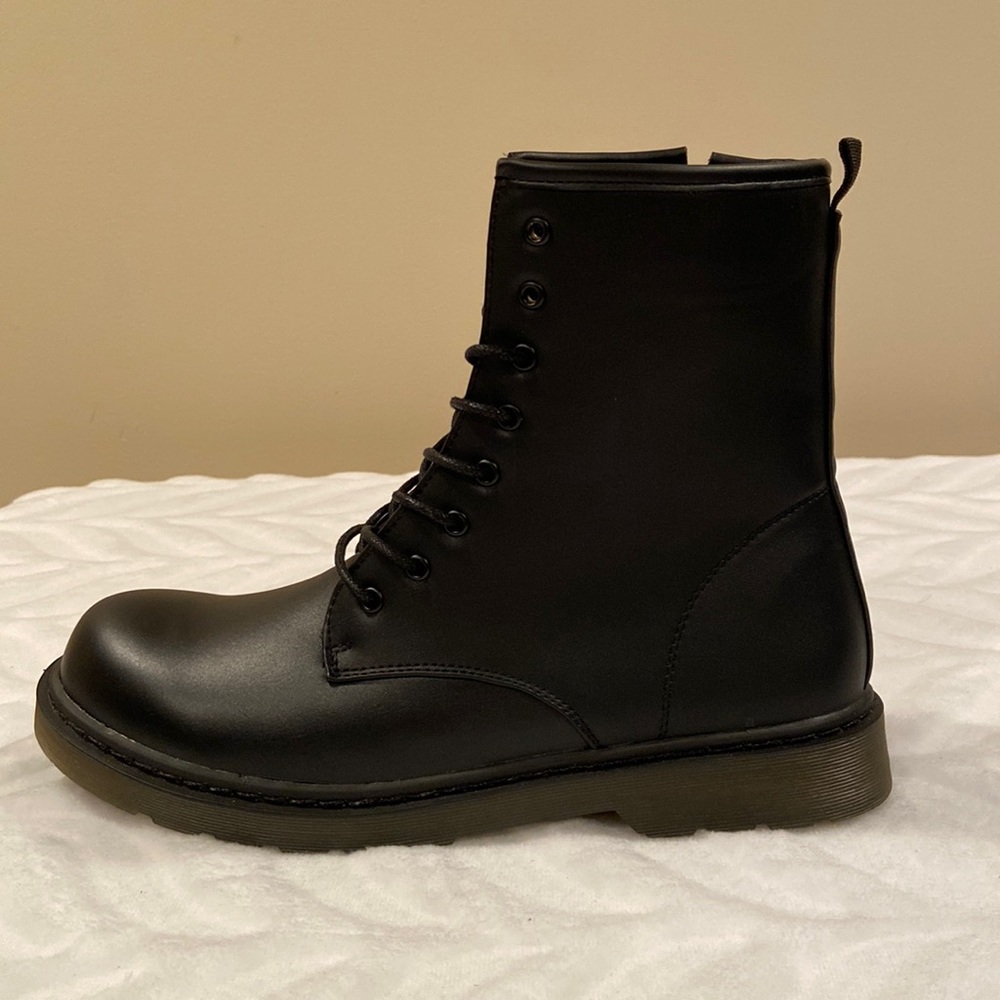 NWT Black Boots